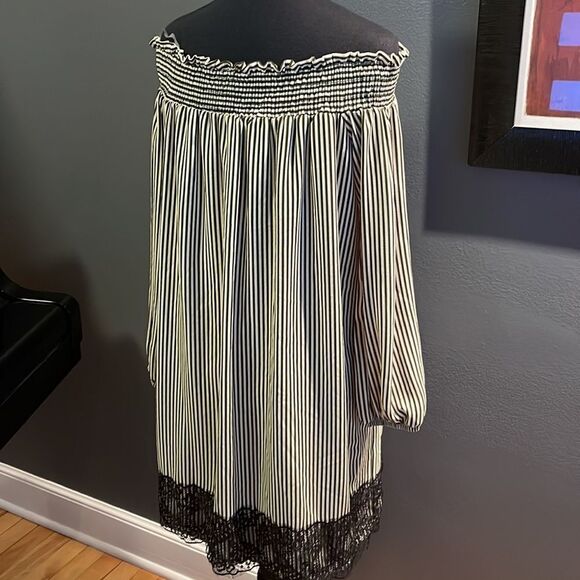 Ces Femme deep olive stripe smocked ruffle neckline lace hem lined midi. Large - Picture 6 of 8